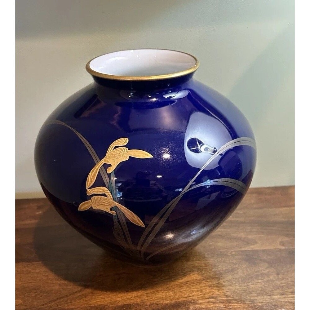 Fukagawa Seiji Arita Japan Cobalt Blue Gold Chrysanthemum Porcelain Vase Large